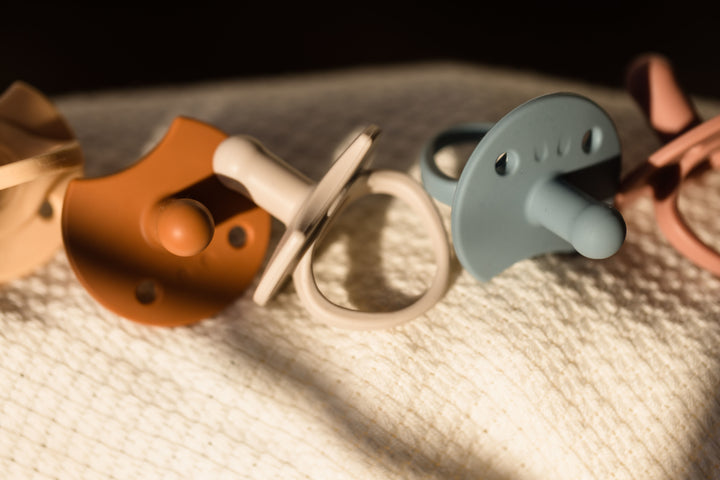 Choosing The Right Pacifier For Your Baby
